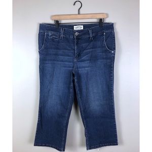Levi’s Signature Stretch Denim Jean Capris Size 18